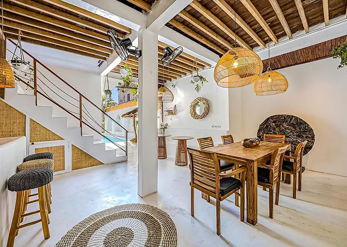 9-bedroom With Private Pool, Fitness-corner, Billiard And Rooftop In -bali Canggu (Bali)