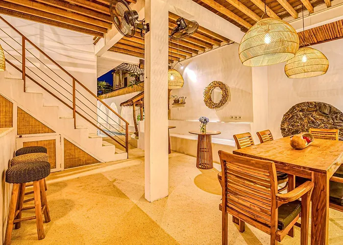 9-bedroom With Private Pool, Fitness-corner, Billiard And Rooftop In -bali Villa
