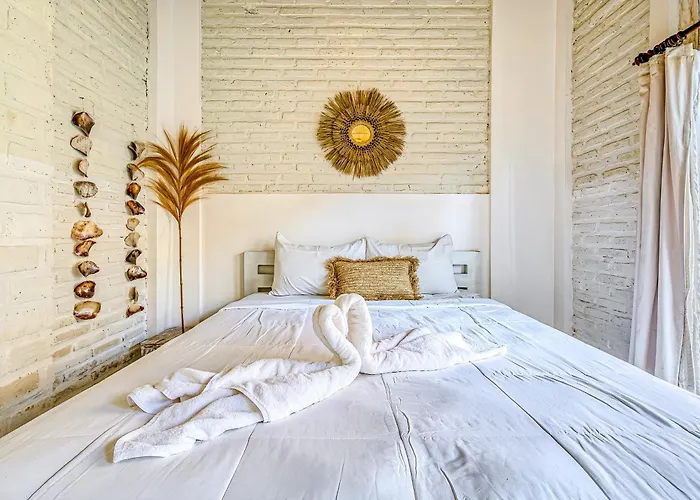 9-bedroom With Private Pool, Fitness-corner, Billiard And Rooftop In -bali * Canggu (Bali)