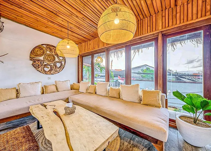 9-bedroom With Private Pool, Fitness-corner, Billiard And Rooftop In -bali Villa *